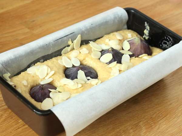 İncirli ve bademli kek - Hazırlık adım 3