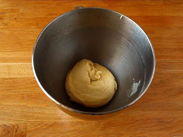 Çikolatalı ve fındıklı babka brioche - Hazırlık adım 3