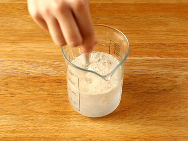 Mozzarella ve biberiyeli krakerler - Hazırlık adım 1