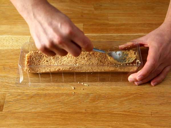 Limonlu beze turtası kütüğü - Hazırlık adım 1