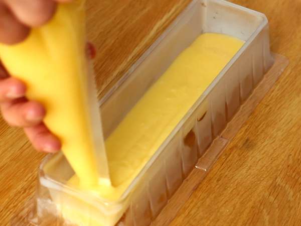 Limonlu beze turtası kütüğü - Hazırlık adım 8