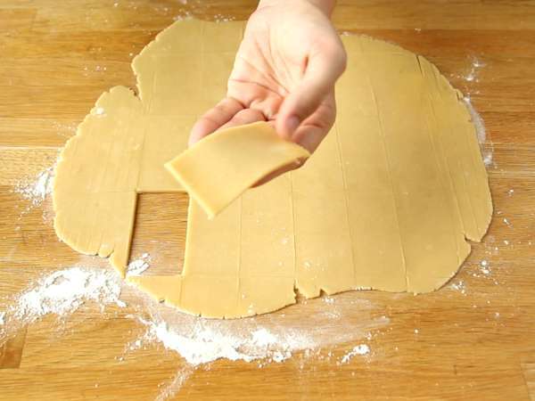 Karamelli ve sütlü çikolatalı twix bisküvileri - Hazırlık adım 4