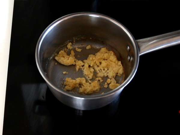 Beşamel sos, peynir ve jambon ile doldurulmuş krep - Hazırlık adım 6