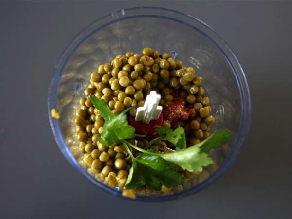 Bezelye ve limonlu guacamole - Hazırlık adım 1