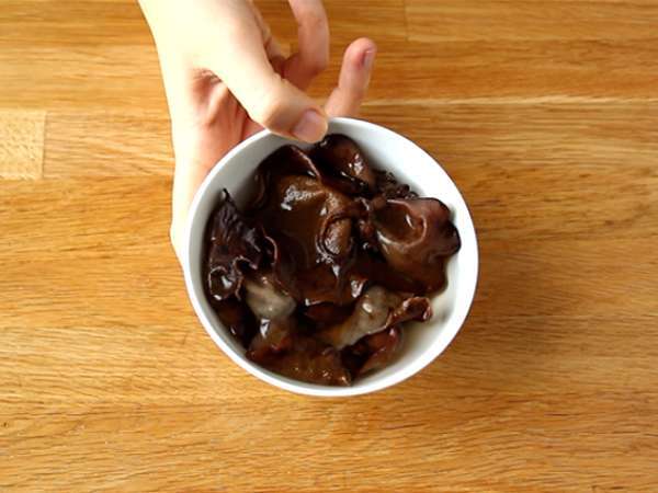 Karidesli ve mantarlı erişte - Hazırlık adım 1