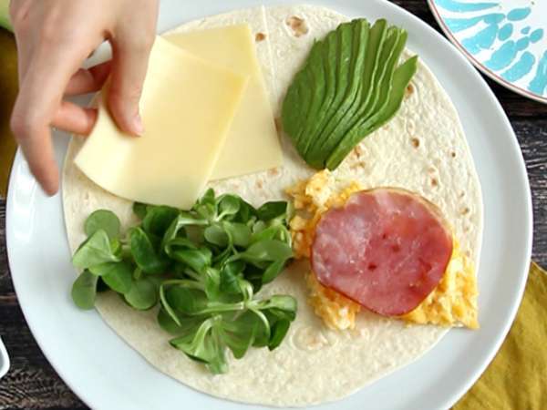 Brunch tarzı kızarmış dürüm - Tortilla Wrap Hack - Hazırlık adım 3