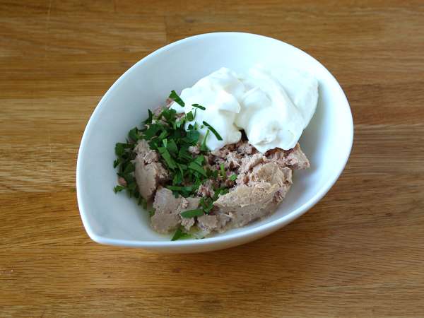 Ton balığı dolgulu hindiba tepsileri - Hazırlık adım 1