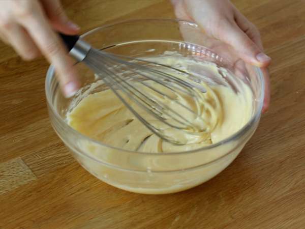 Vanilyalı muhallebili kek - Hazırlık adım 5