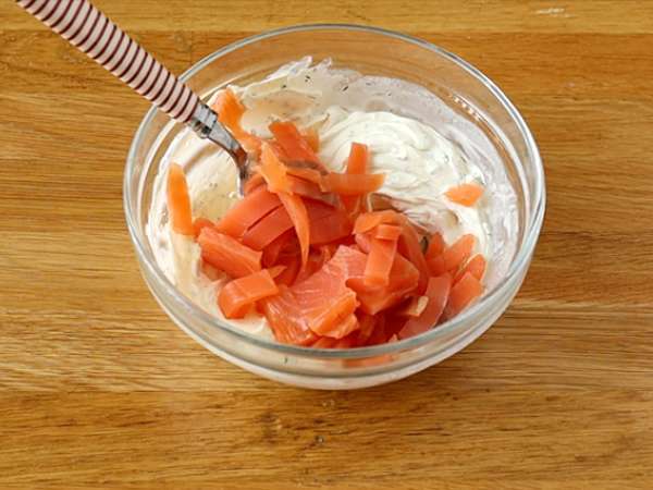 Somon füme ve fromage frais ile doldurulmuş patates - Hazırlık adım 2