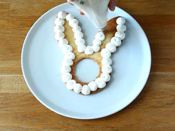 Paskalya yumurtalı tavşanlı tart - Hazırlık adım 8