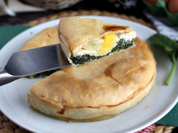 Ispanak, ricotta ve yumurtalı börek - İtalyan Torta Pasqualina - Hazırlık adım 9