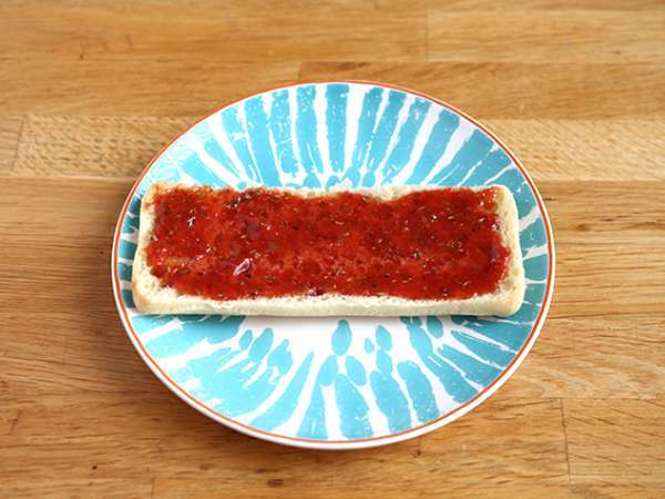 Ton balıklı, domatesli ve kaparili panini - Hazırlık adım 1