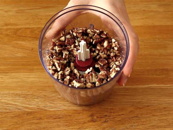 Brawnie - Çiğ hurmalı brownie - Hazırlık adım 1