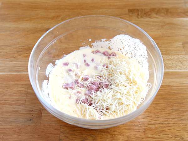 Az yağlı jambon, peynir ve yoğurtlu kiş! - Hazırlık adım 1