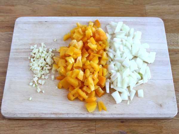 Dokulu soya proteinli vejetaryen fajita - Hazırlık adım 2