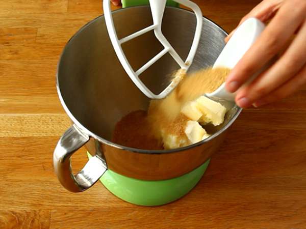 Çikolata parçacıklı kurabiye keki - Hazırlık adım 1