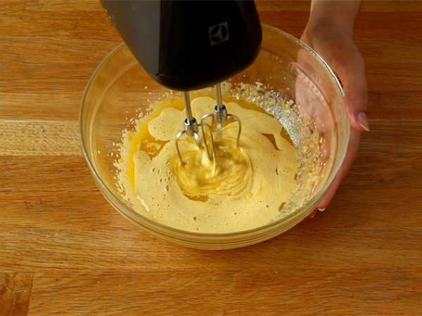 Sihirli çikolatalı kek - Hazırlık adım 1