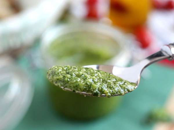 Ev yapımı yeşil pesto - pesto alla genovese - Hazırlık adım 4