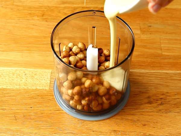 Kinder Bueno aroma sürme - sadece 2 malzeme - Hazırlık adım 3