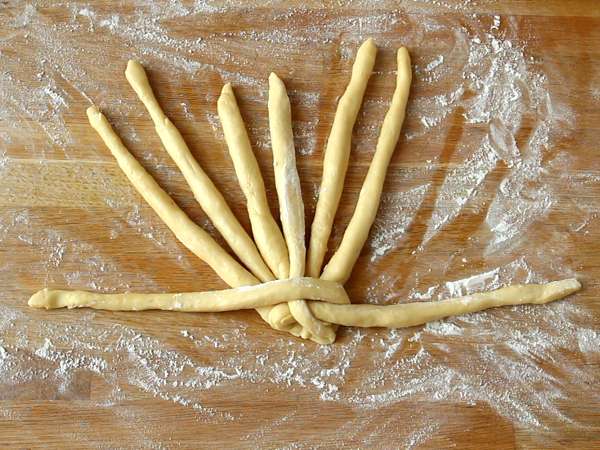 8 telli örgülü topuzlar - Hazırlık adım 8