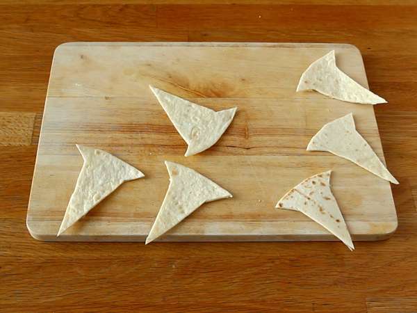 Cadı şapkaları - tortilla cipsleri - Hazırlık adım 1