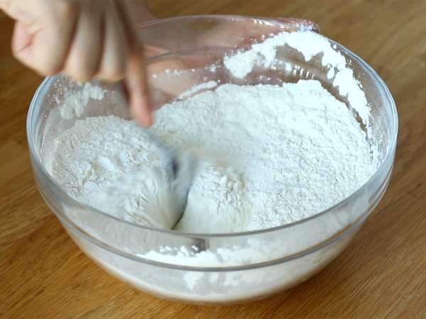 Kolay, kabarık çikolatalı çörekler - Hazırlık adım 1