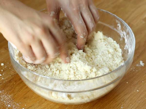 Kolay, kabarık çikolatalı çörekler - Hazırlık adım 2