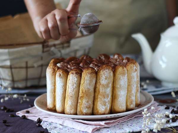 Yumurtasız lezzetli tiramisu tarzı charlotte - Hazırlık adım 7