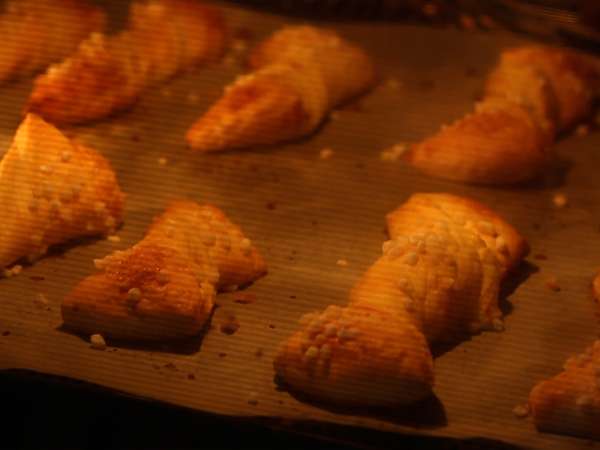 Vanilyalı pasta kreması ile milföy hamuru kıvrımları - Hazırlık adım 8