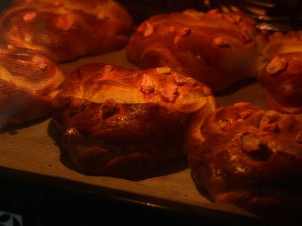 Sevgililer Günü için ekstra yumuşak kalpli çörekler - Hazırlık adım 12