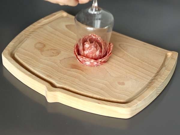 Şarküteri tabağı nasıl yapılır? Gül şeklinde katlayın! - Hazırlık adım 3