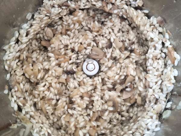 Thermomix ile mantarlı risotto - Hazırlık adım 2