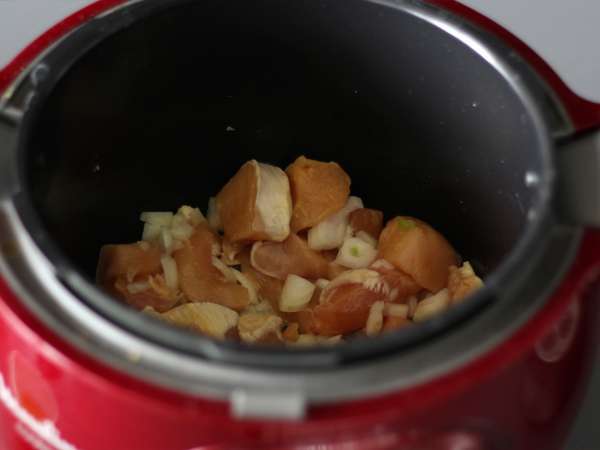 Cookeo'da Ekspres Basquaise tavuk - Hazırlık adım 2