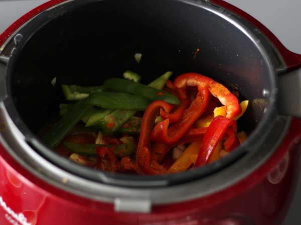 Cookeo'da Ekspres Basquaise tavuk - Hazırlık adım 3