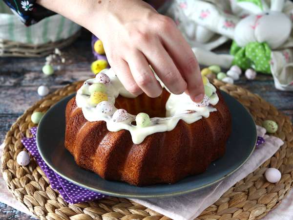 Limonlu ve beyaz çikolatalı Paskalya Bundt keki - Hazırlık adım 8