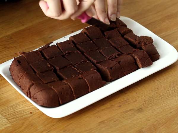 Paskalya brownisi ve krem şantili verrines - Hazırlık adım 3