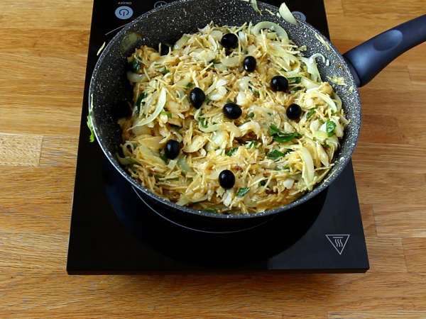 Bacalhau à Brás, kolay ve lezzetli geleneksel bir Portekiz tarifi - Hazırlık adım 6