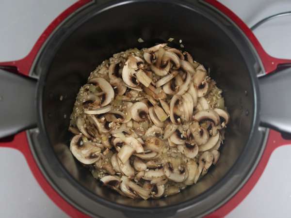 Cookeo'da mantarlı risotto - Hazırlık adım 4