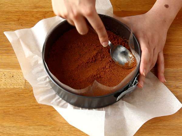 Fırında pişmeyen limonlu ve ballı cheesecake (pasta süsleme eğitimi) - Hazırlık adım 3