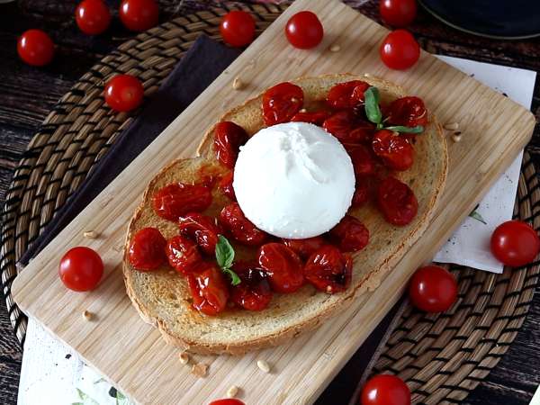 Kavrulmuş domates ve burrata bruschetta - Hazırlık adım 4