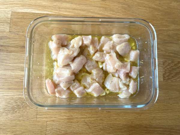 Tavuk, kabak, çam fıstığı ve balzamik sirke soslu pirinç salatası - Hazırlık adım 1