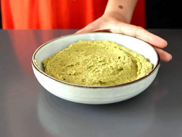 Bezelye ezmesi: kremalı burrata peyniri ile mükemmel - Hazırlık adım 3