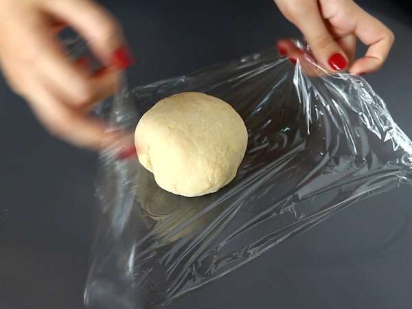 Lazanya için yumurtalı makarna nasıl hazırlanır - Hazırlık adım 4