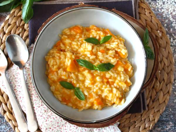 Balkabaklı risotto, sonbahar için narin ve mükemmel bir ilk yemek - Hazırlık adım 7