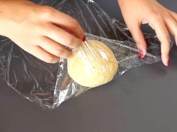 Caramelle, balkabağı ve ricotta dolgulu şeker şeklinde ravioli - Hazırlık adım 3