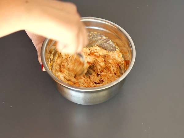 Caramelle, balkabağı ve ricotta dolgulu şeker şeklinde ravioli - Hazırlık adım 6