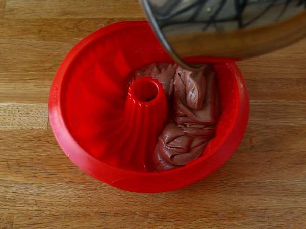 Cadılar Bayramı Bundt keki, ağız sulandıran çikolatalı bundt kek - Hazırlık adım 4