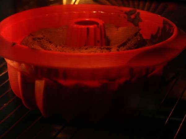 Cadılar Bayramı Bundt keki, ağız sulandıran çikolatalı bundt kek - Hazırlık adım 5