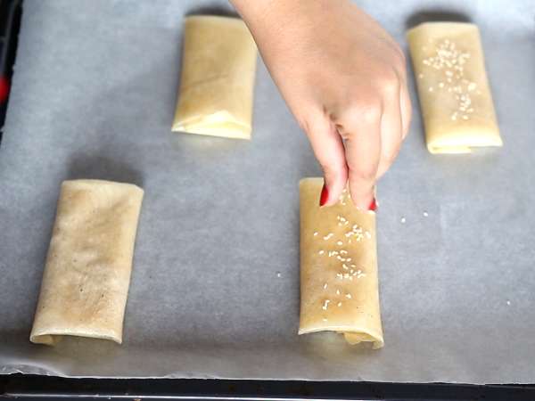 Feta Saganaki, beyaz peynir ve ballı cips için Yunan tarifi - Hazırlık adım 4