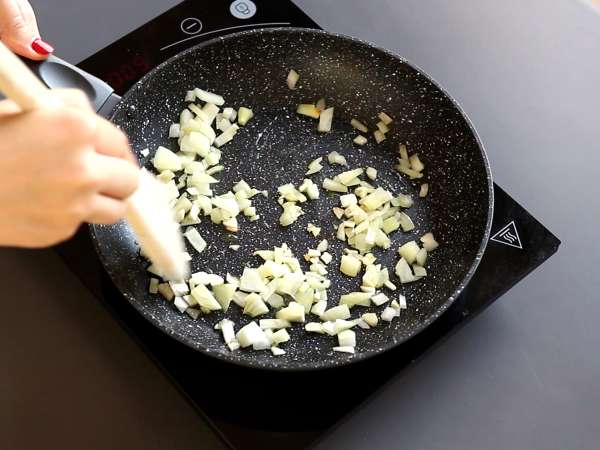 Nohut köri, süper gurme vegan tarifi - Hazırlık adım 1